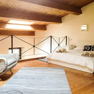 https://san-giuliano-house.catania-hotels.net
